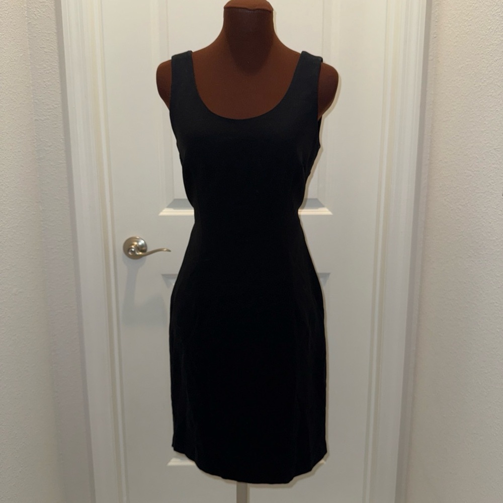 Elegant Black Sleeveless Dress size 8 lace up back